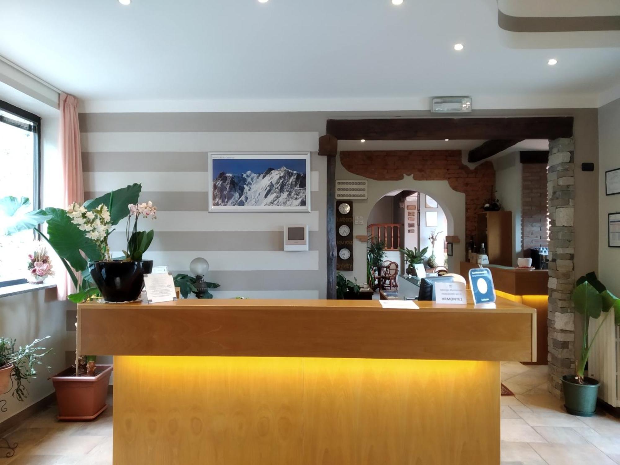 Albergo Ristorante Monterosa Ameno Extérieur photo